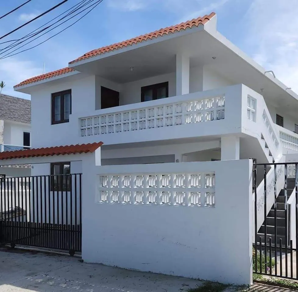 White Paradise Beach House فيغا باخا بورتوريكو